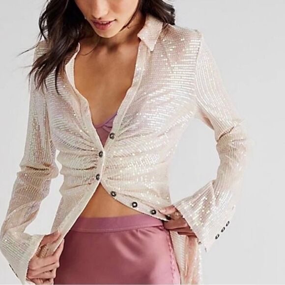 ISO: pale pink/cream size L iridescent Free People shirtee size L - Picture 1 of 2